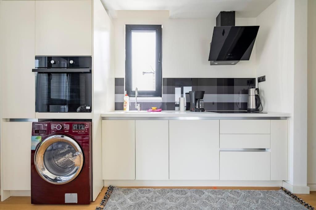 Upscale With Top-notch Amenities *